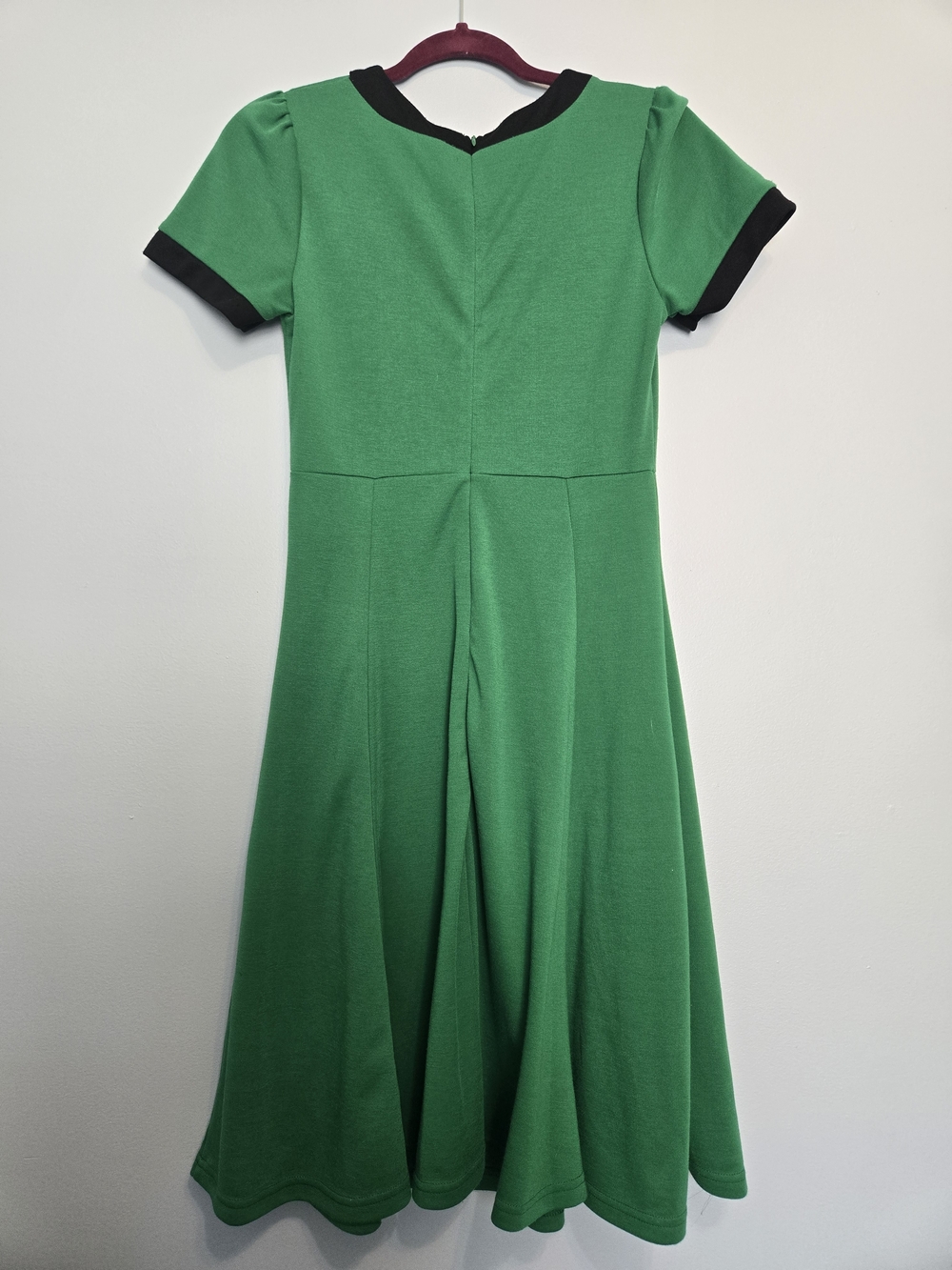 Vintage Pinup Style Green Dress With Black Bow - Picture 4 of 6